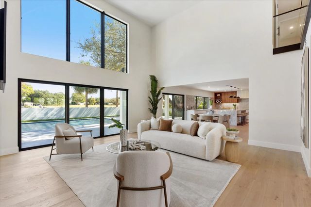 868 Country Club Drive, North Palm Beach