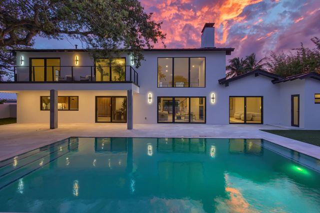 3 of 64 - 868 Country Club Drive, North Palm Beach, FL