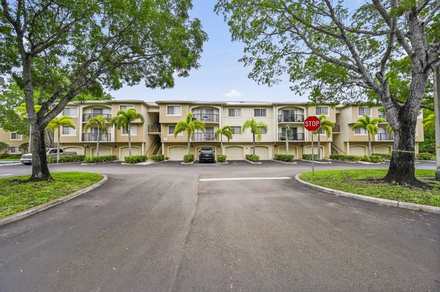 2 of 35 - 1100 S Crestwood Ct Court S #1109, Royal Palm Beach, FL