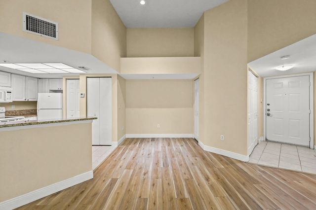3 of 35 - 1100 S Crestwood Ct Court S #1109, Royal Palm Beach, FL
