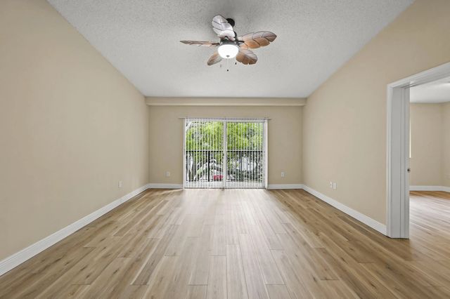 5 of 35 - 1100 S Crestwood Ct Court S #1109, Royal Palm Beach, FL