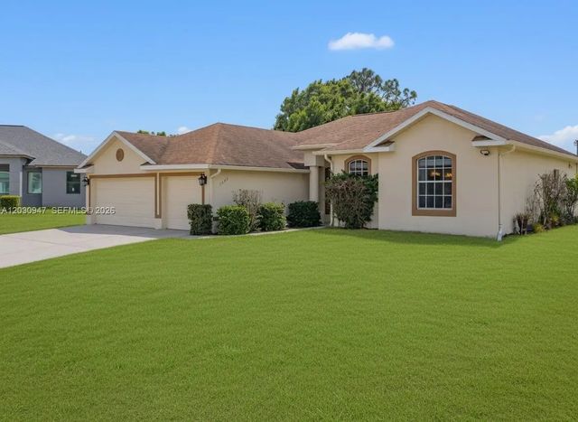 2 of 22 - 3002 Balsam Court, LaBelle, FL