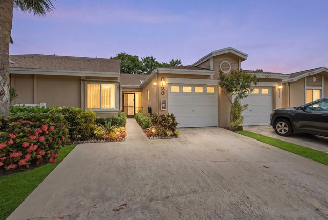8128 Summerbreeze Lane, Boca Raton