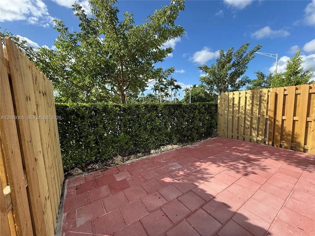 5 of 18 - 540 Ne 1st Drive, Florida City, FL