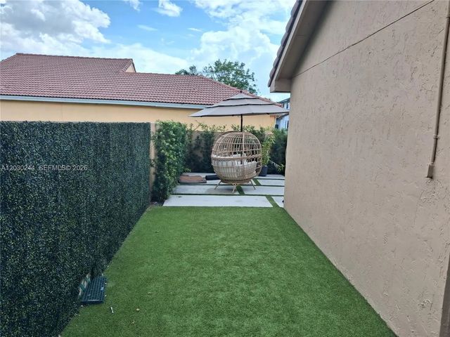 3 of 20 - 17531 Nw 62nd Place N, Hialeah, FL