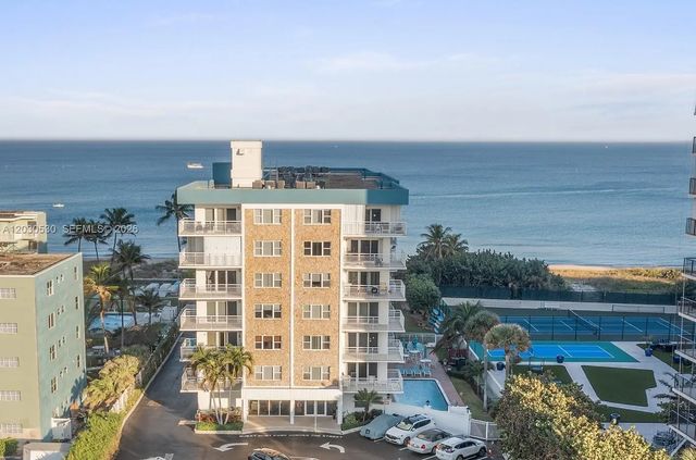 4 of 25 - 1770 S Ocean Boulevard #403, Lauderdale-By-The-Sea, FL