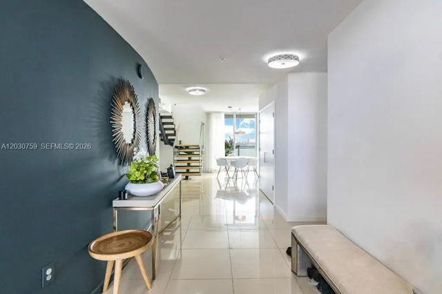 3 of 18 - 7928 East Drive #1604 + Den, North Bay Village, FL