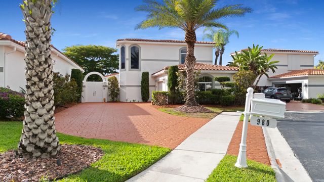 2 of 73 - 980 Bel Aire Drive West, Pembroke Pines, FL