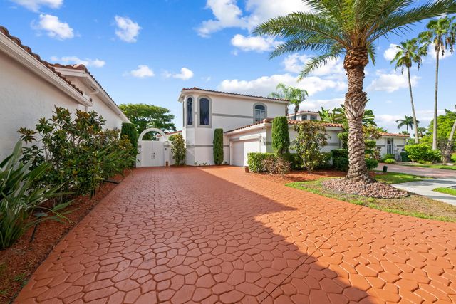 3 of 73 - 980 Bel Aire Drive West, Pembroke Pines, FL