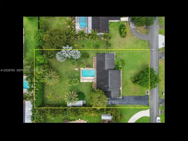 2 of 59 - 1571 Nw 20th Street, Homestead, FL