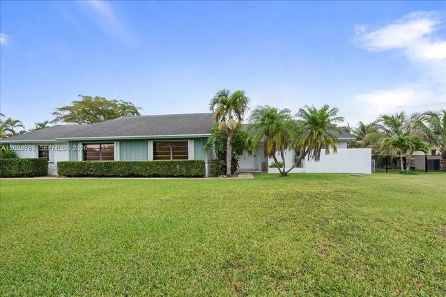 3 of 59 - 1571 Nw 20th Street, Homestead, FL