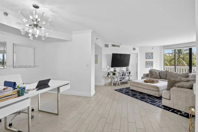 5 of 36 - 1000 Island Boulevard #503, Aventura, FL