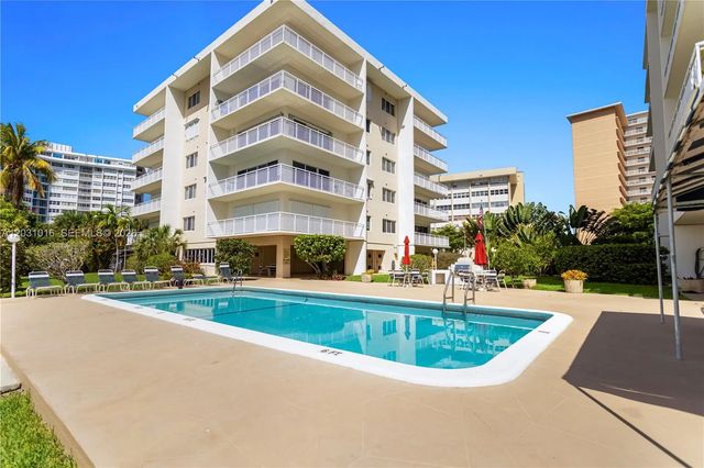 120 Golden Isles Drive #23b, Hallandale Beach