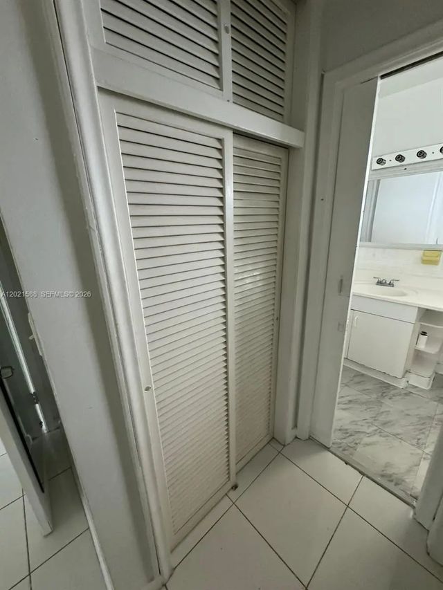 3 of 37 - 20201 Ne 29th Court #d329, Aventura, FL