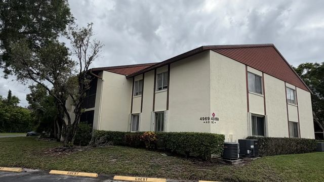 4969 Sable Pine Circle #d2, West Palm Beach