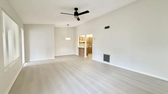 4 of 13 - 4969 Sable Pine Circle #d2, West Palm Beach, FL