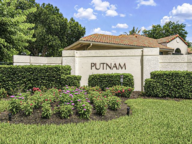 2 of 60 - 3390 Se Putnam Court, Stuart, FL