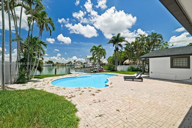 4 of 26 - 7905 9th Avenue S, St. Petersburg, FL