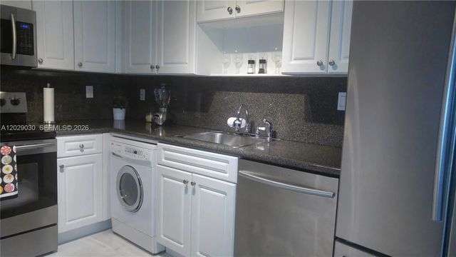 5 of 39 - 2501 S Ocean Drive #l04, Hollywood, FL