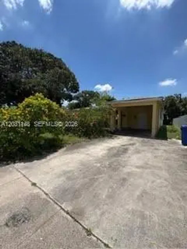 2824 Sw 9th Street, Fort Lauderdale