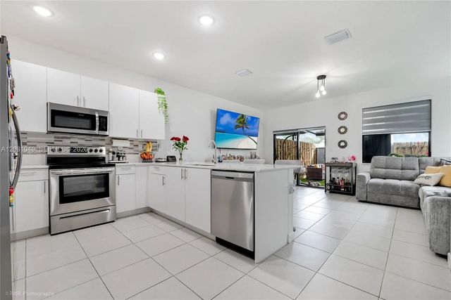 4 of 15 - 23529 Sw 127th Place, Homestead, FL