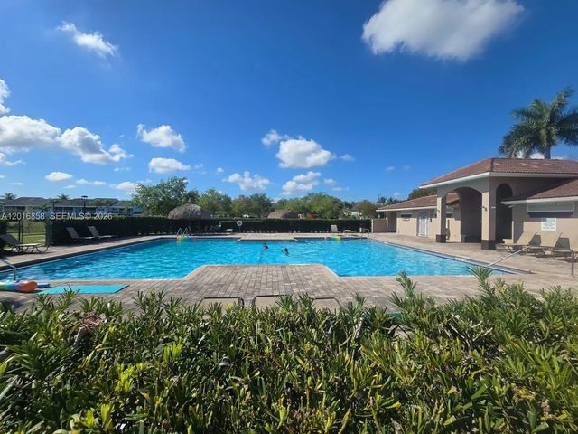 3 of 6 - 1987 Se 23rd Road, Homestead, FL