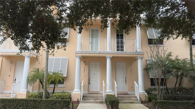 1587 Frederick Small Road, Jupiter