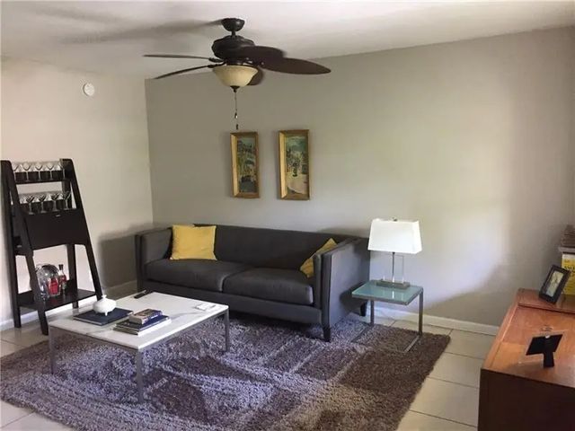 2741 Ne 8th Avenue #14, Wilton Manors