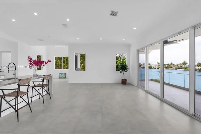 4 of 40 - 38 N Bounty Lane, Key Largo, FL