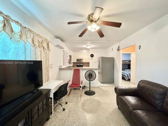 3 of 43 - 130 Nw 16th Avenue, Miami, FL