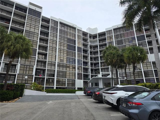 400 Leslie Drive #416, Hallandale Beach