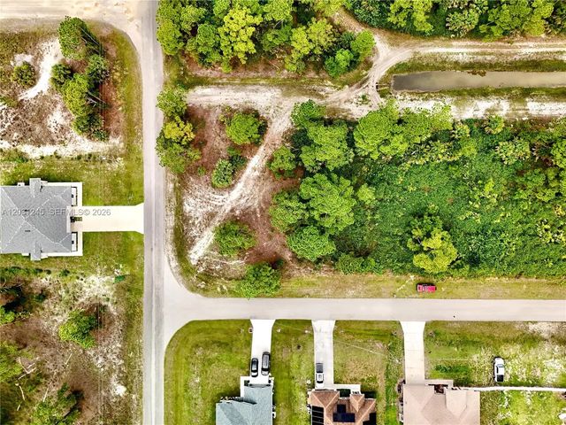 4 of 34 - 721 Pinecastle Drive, Lehigh Acres, FL