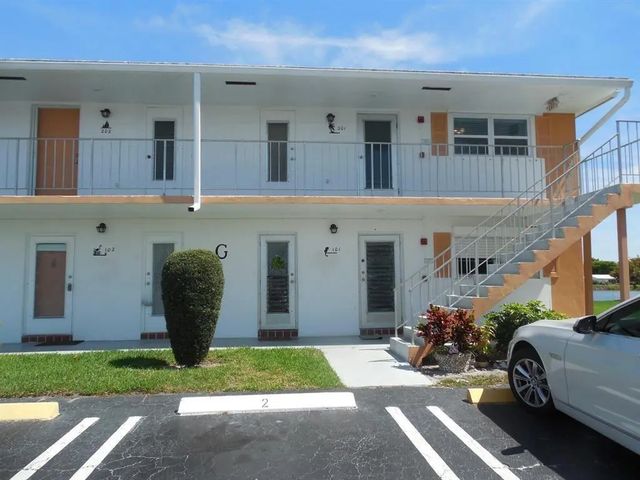 3 of 40 - 1116 Lake Terrace #214, Boynton Beach, FL