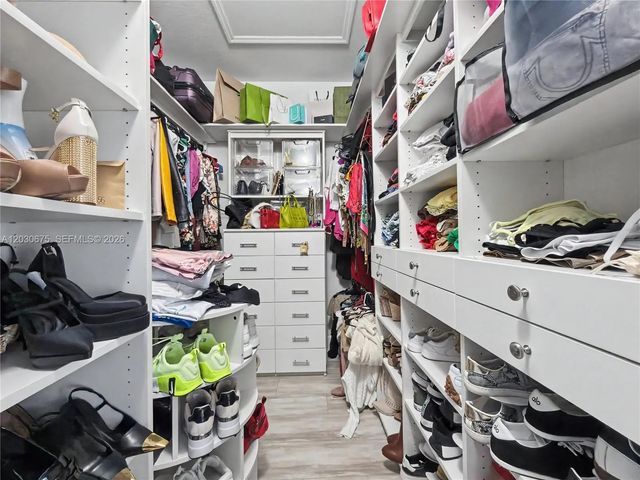 5 of 36 - 10718 Nw 76th Lane, Doral, FL