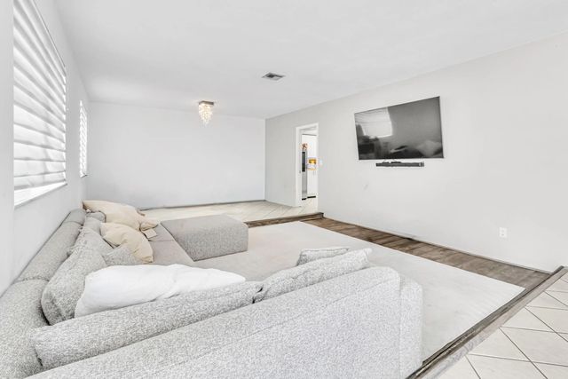 2 of 24 - 2200 N 47th Avenue, Hollywood, FL