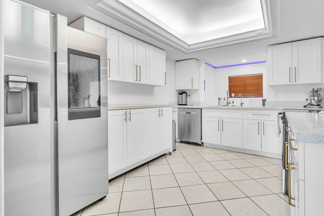 5 of 24 - 2200 N 47th Avenue, Hollywood, FL
