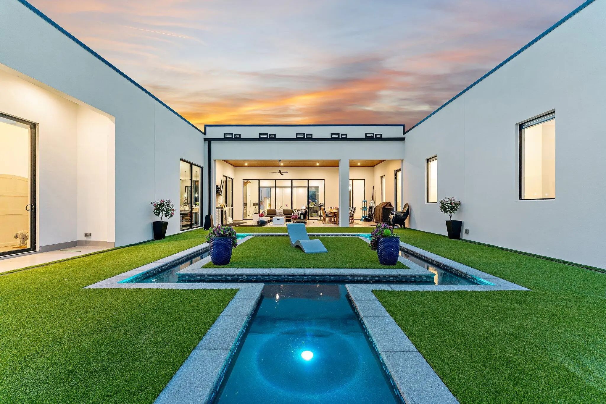 Residential Real Estate for Sale located in the neighborhood of Gomez, in the city of Hobe Sound, FL