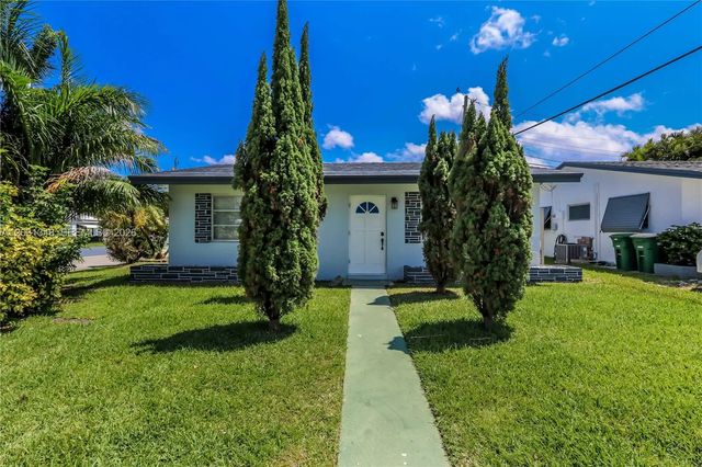 2 of 24 - 2700 Nw 52nd Court, Tamarac, FL