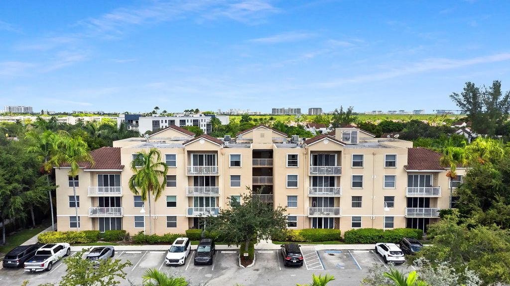 529 E Sheridan Street #1081, Dania Beach