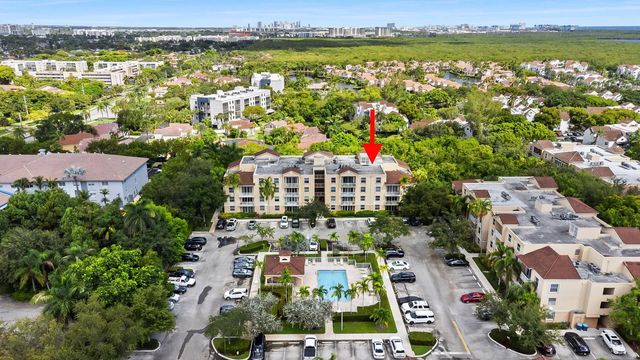 2 of 18 - 529 E Sheridan Street #1081, Dania Beach, FL