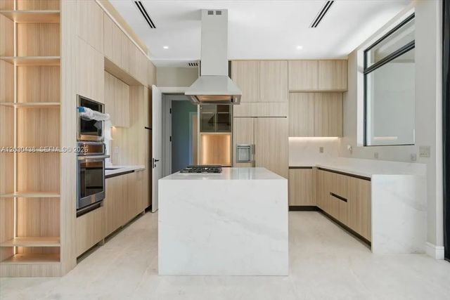 3 of 59 - 1380 Hollywood Boulevard, Hollywood, FL