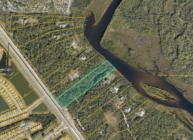 2 of 3 - 770 N River Road, Venice, FL