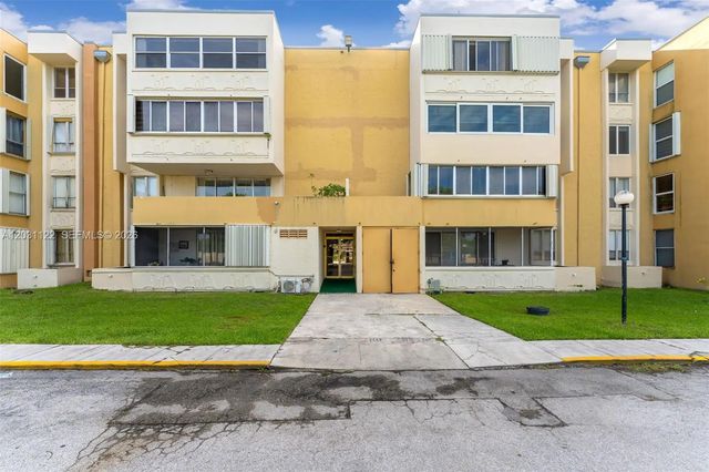 2 of 23 - 6911 Sw 147th Avenue #2h, Miami, FL