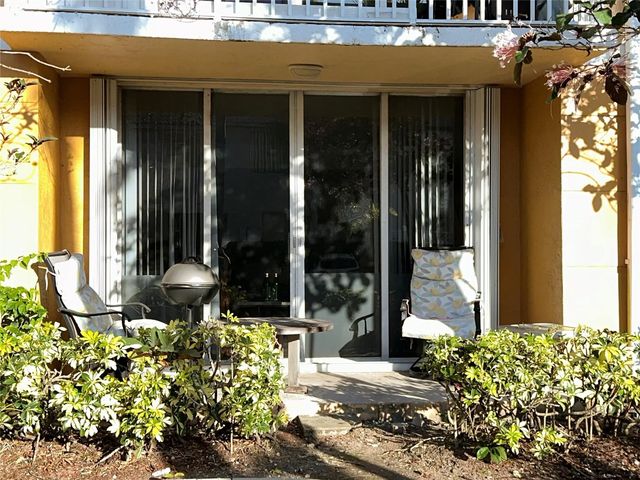 2 of 7 - 1450 Se 3rd Avenue #107, Dania Beach, FL