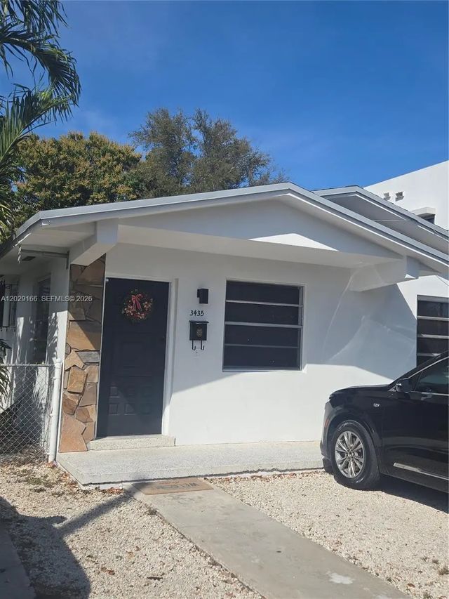 3435 Nw 4th Street, Miami