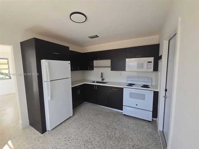 2 of 6 - 3435 Nw 4th Street, Miami, FL
