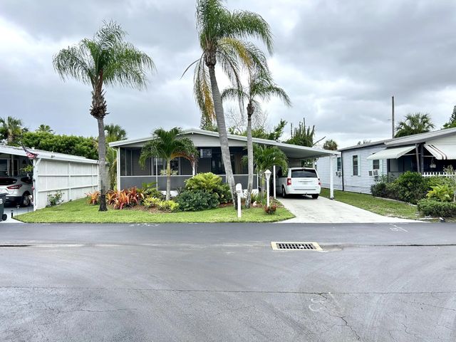 3409 Lake Overlook Place, Lake Worth