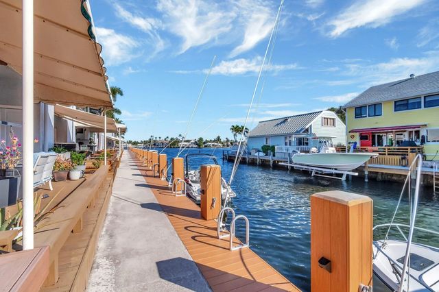 3 of 55 - 732 Ne 12th Terrace #6, Boynton Beach, FL