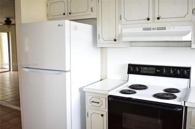 5 of 7 - 2701 N Pine Island Road #311, Sunrise, FL