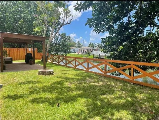 4 of 33 - 5620 Sw 56th Street, Davie, FL